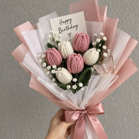 Crochet flower bouquets