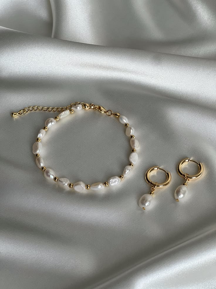 Handmade Pearl Jewellery 🤍